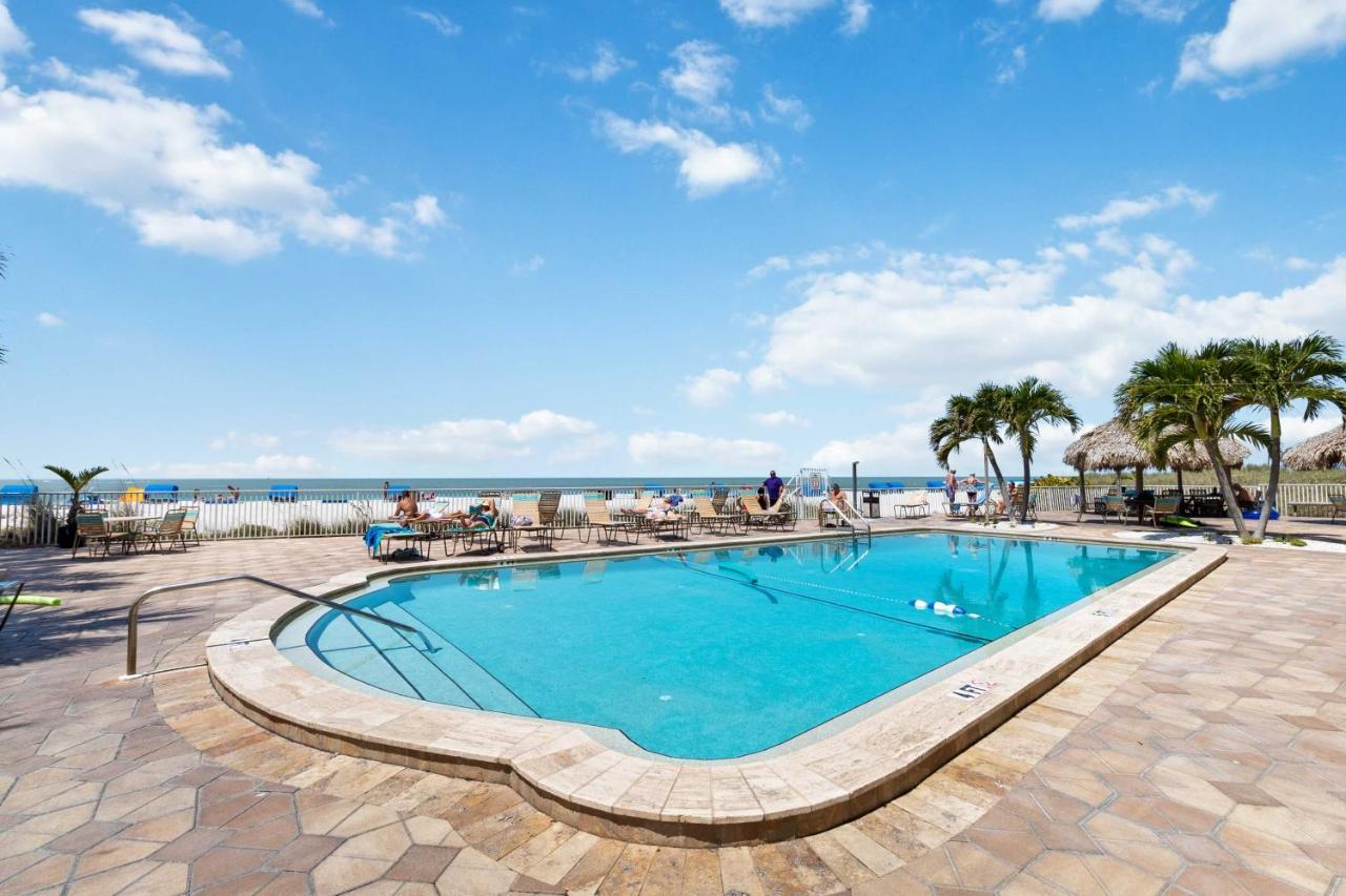 201 Sandy Shores Condos St. Pete Beach Exteriör bild
