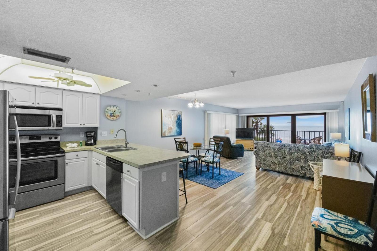 201 Sandy Shores Condos St. Pete Beach Exteriör bild