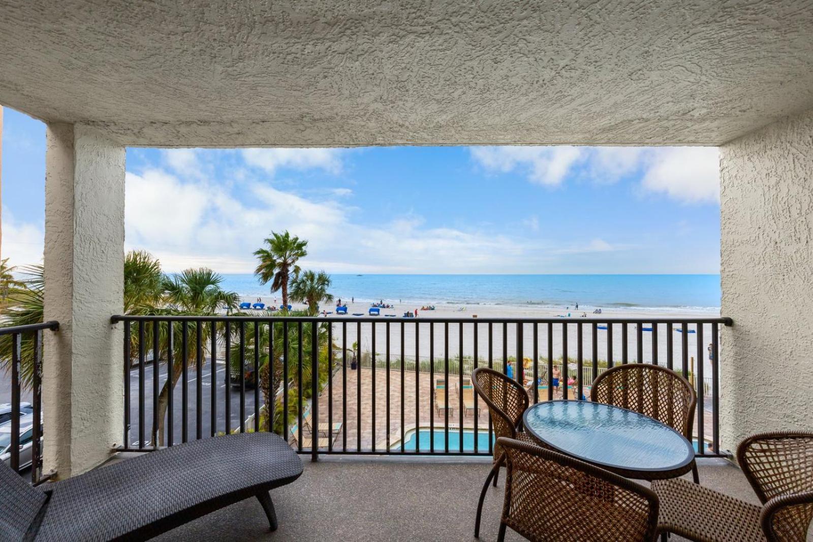 201 Sandy Shores Condos St. Pete Beach Exteriör bild
